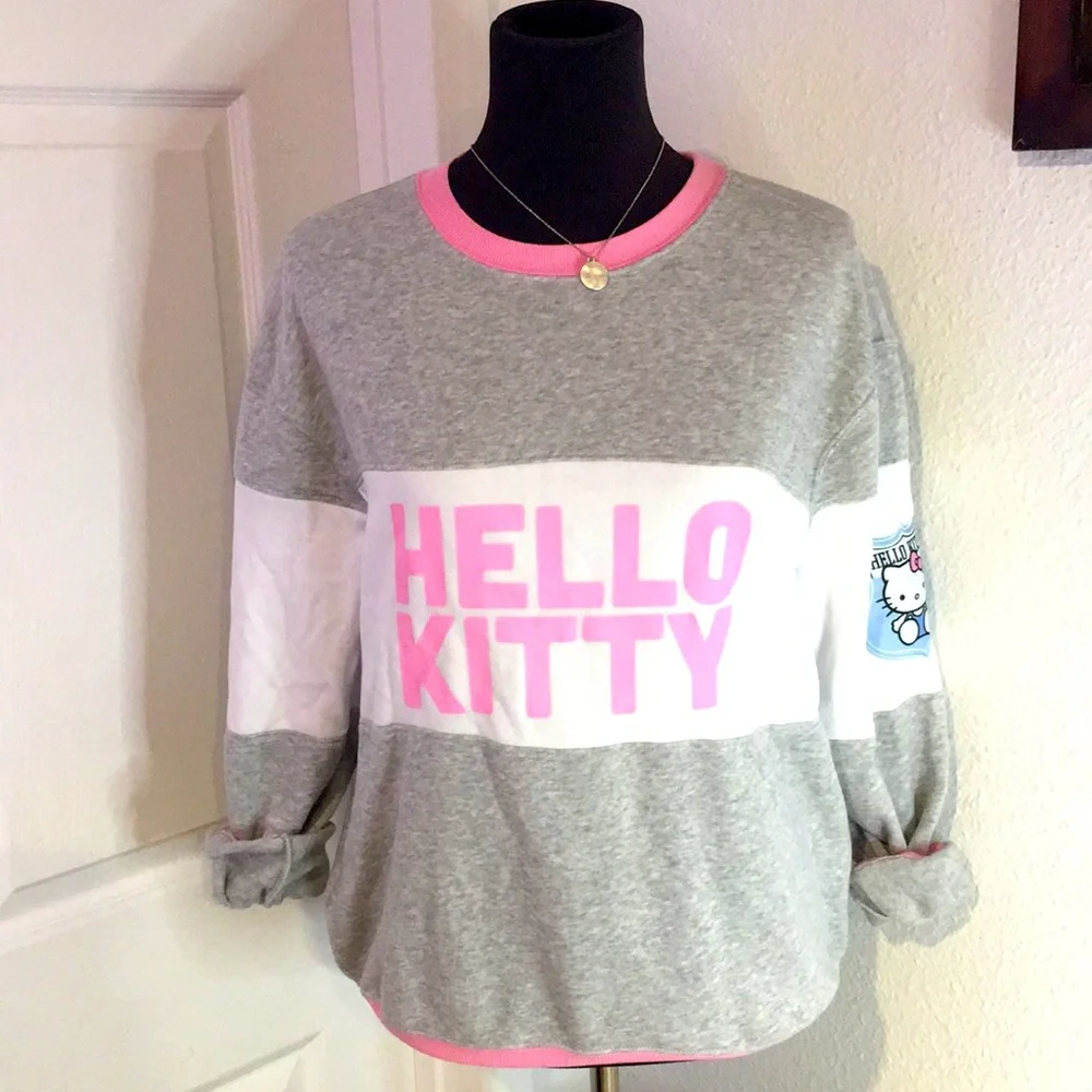 Hello kitty Sanrio university sweatshirt - Picture 1 of 5